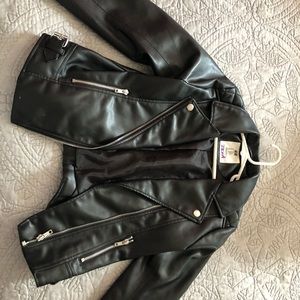 H&M girls 9/10 faux leather “motorcycle” jacket.